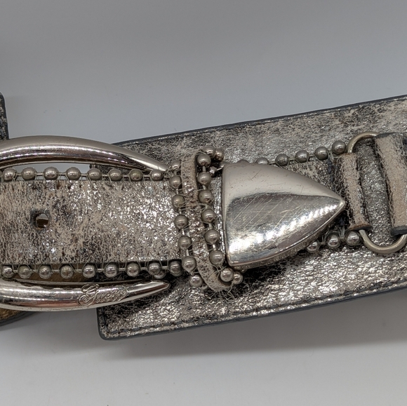 Guess Distressed Silver Crackle Leather Belt L - Picture 2 of 9